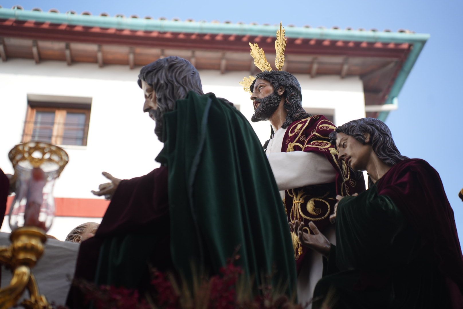 El regreso de La Cena a su templo, en imágenes