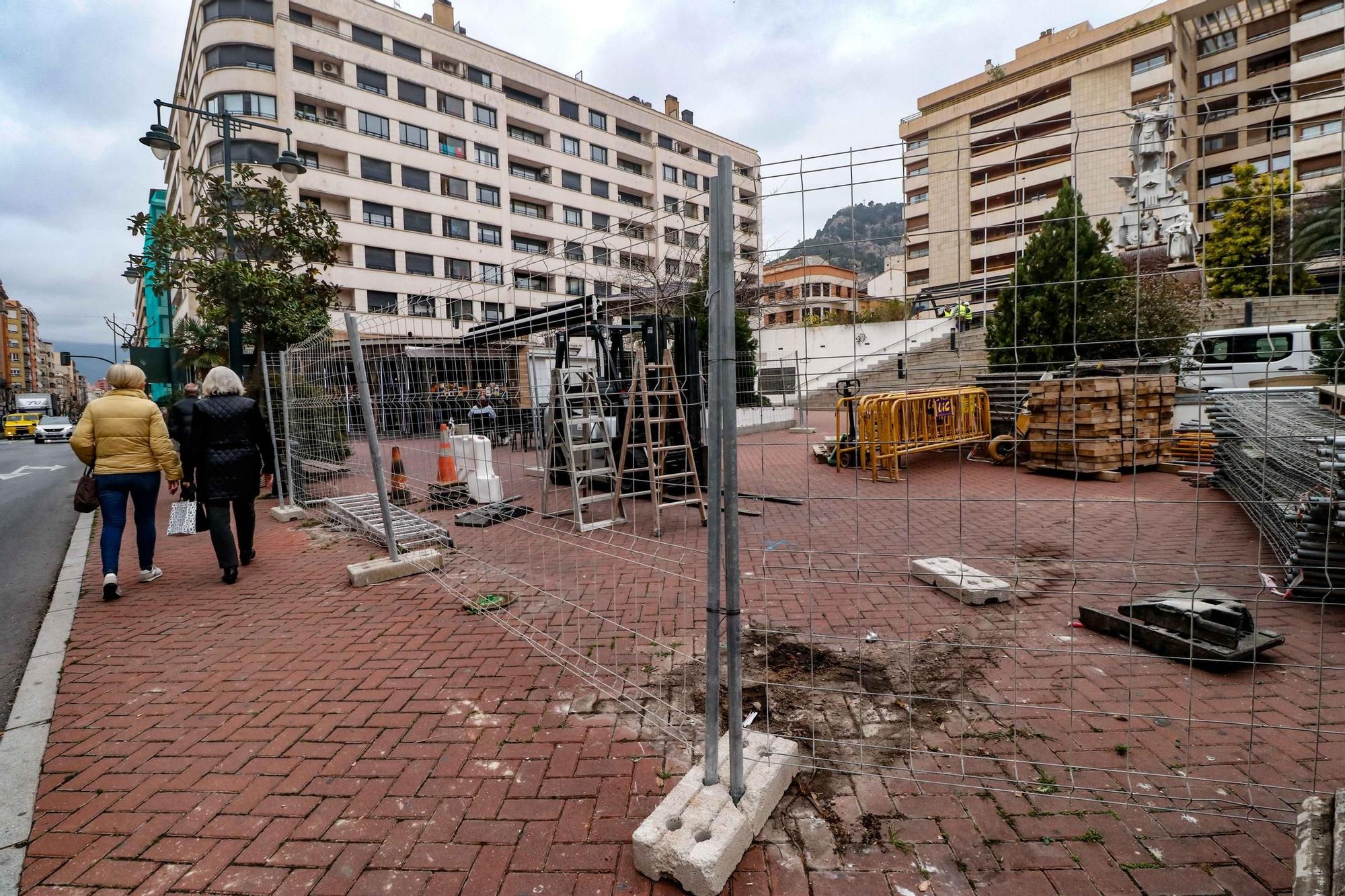 Inician las obras de restauración de la plaza de La Rosaleda