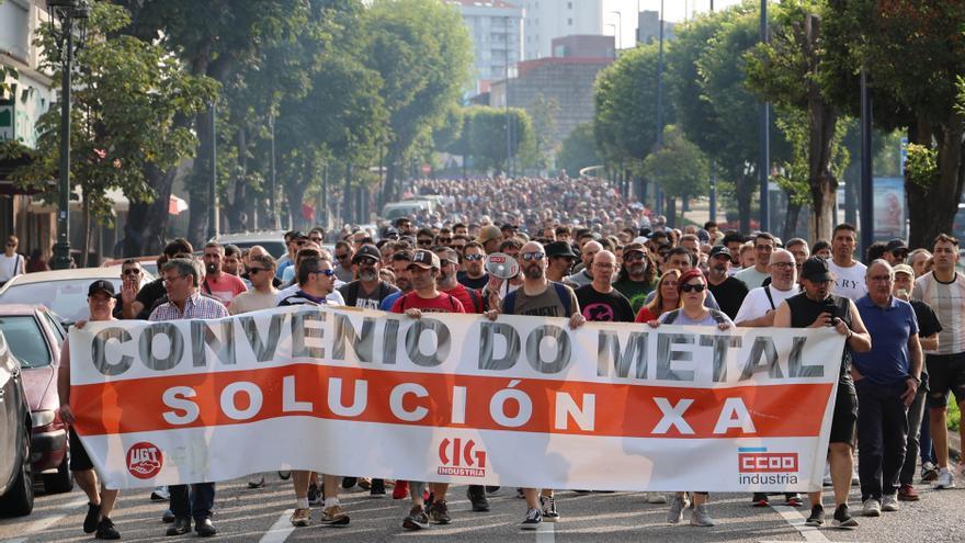 Los trabajadores del metal vuelven a marchar por Vigo y anuncian dos días más de huelga