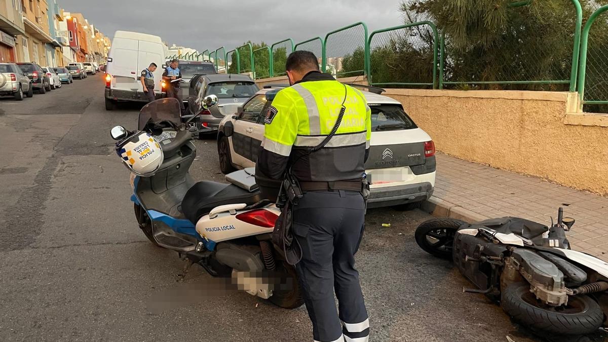 ACCIDENTES TR FICO CANARIAS Pierde el control y choca contra