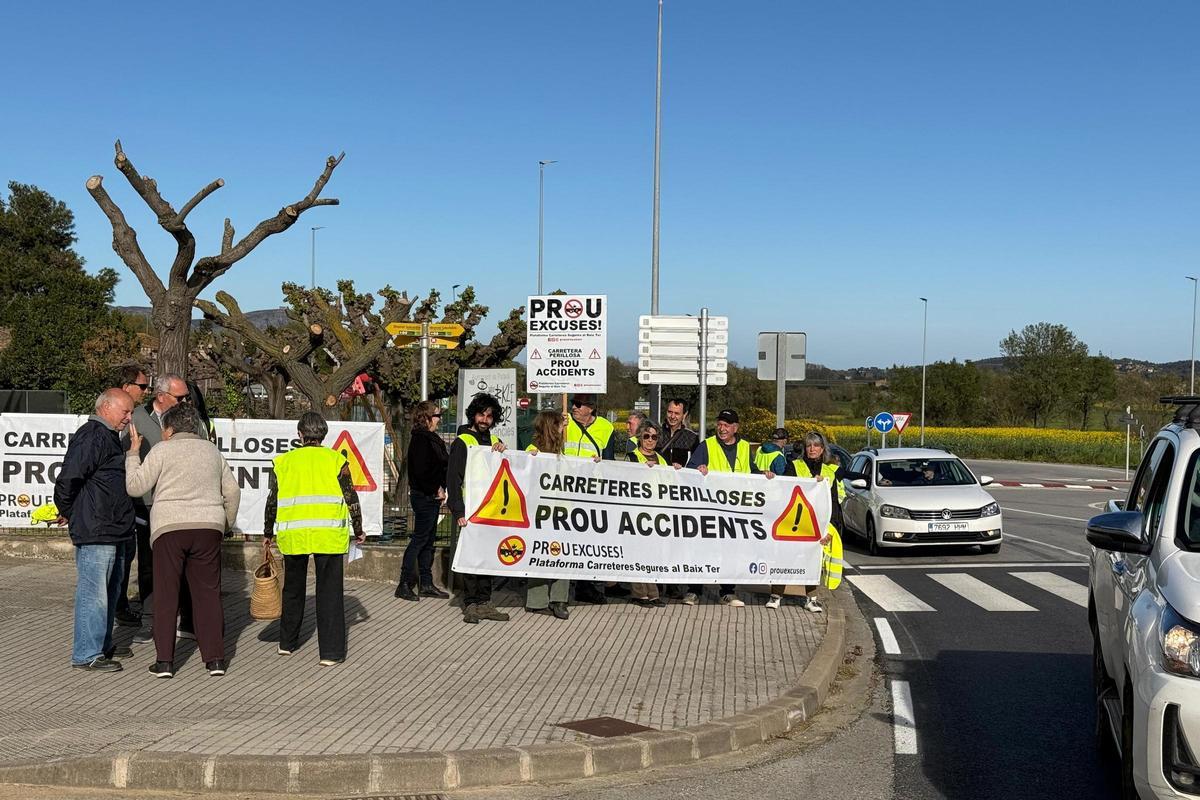 La protesta al seu pas per Parlavà