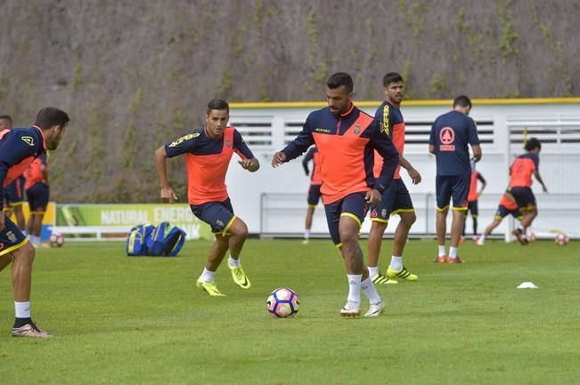 Entrenamiento de la UD Las Palmas, con el nuevo ...