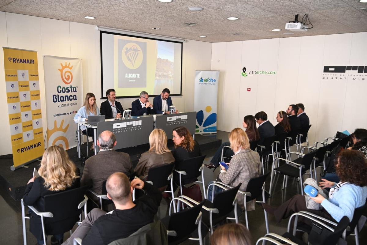 Ryanair presenta en Elche su nueva programación de vuelos