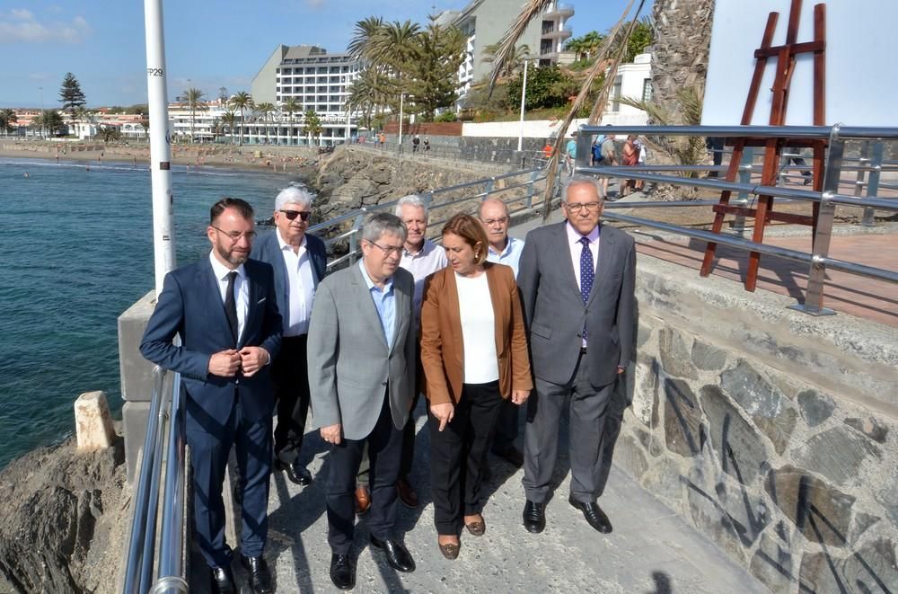 Inicio de las obras del paseo marítimo que unirá las playas de San Agustín con la de Las Burras.