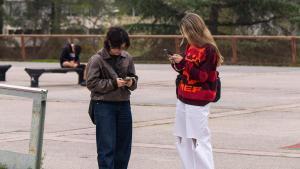 BBVA adverteix que els joves seran els primers a patir els ajustos del mercat laboral per la IA