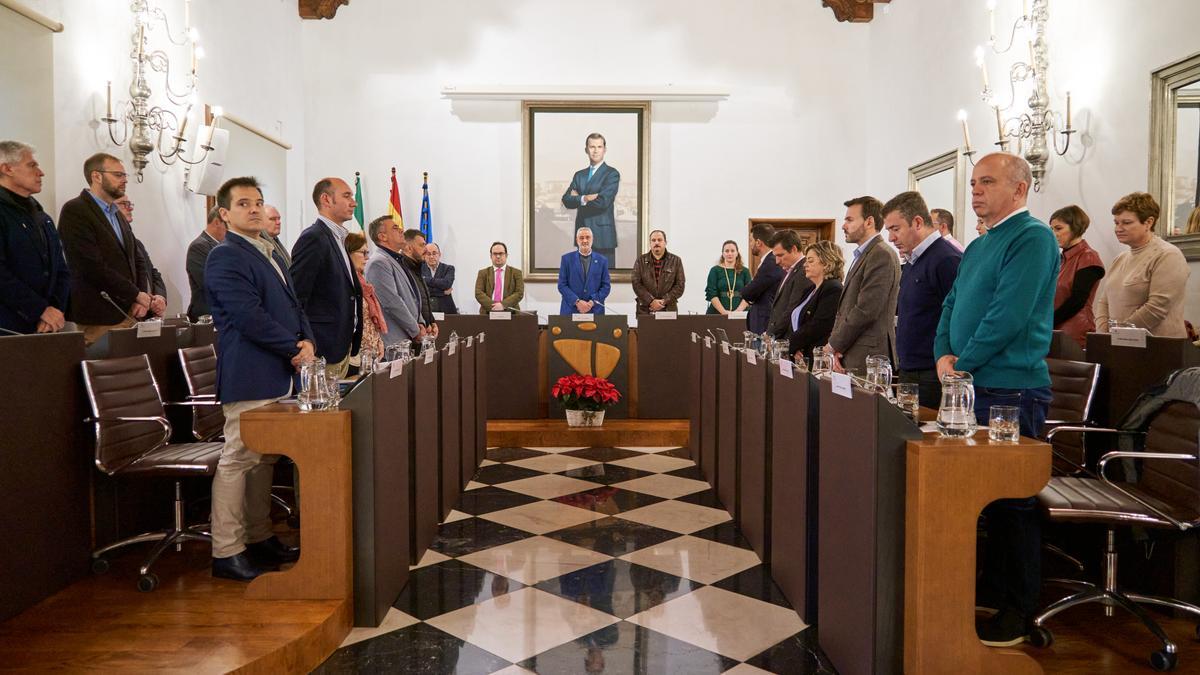 Imagen del pleno de ayer en el Palacio Provincial de Cáceres.