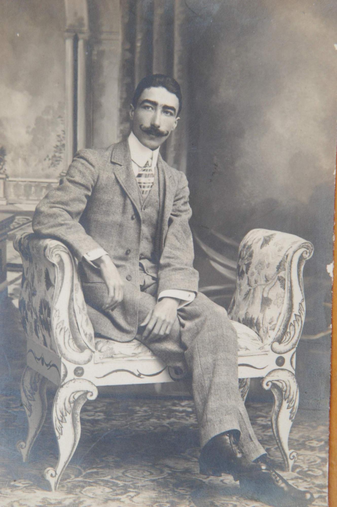 FOTOGRAFÍA DE ESTUDIO DE LEONCIO RODRÍGUEZ.