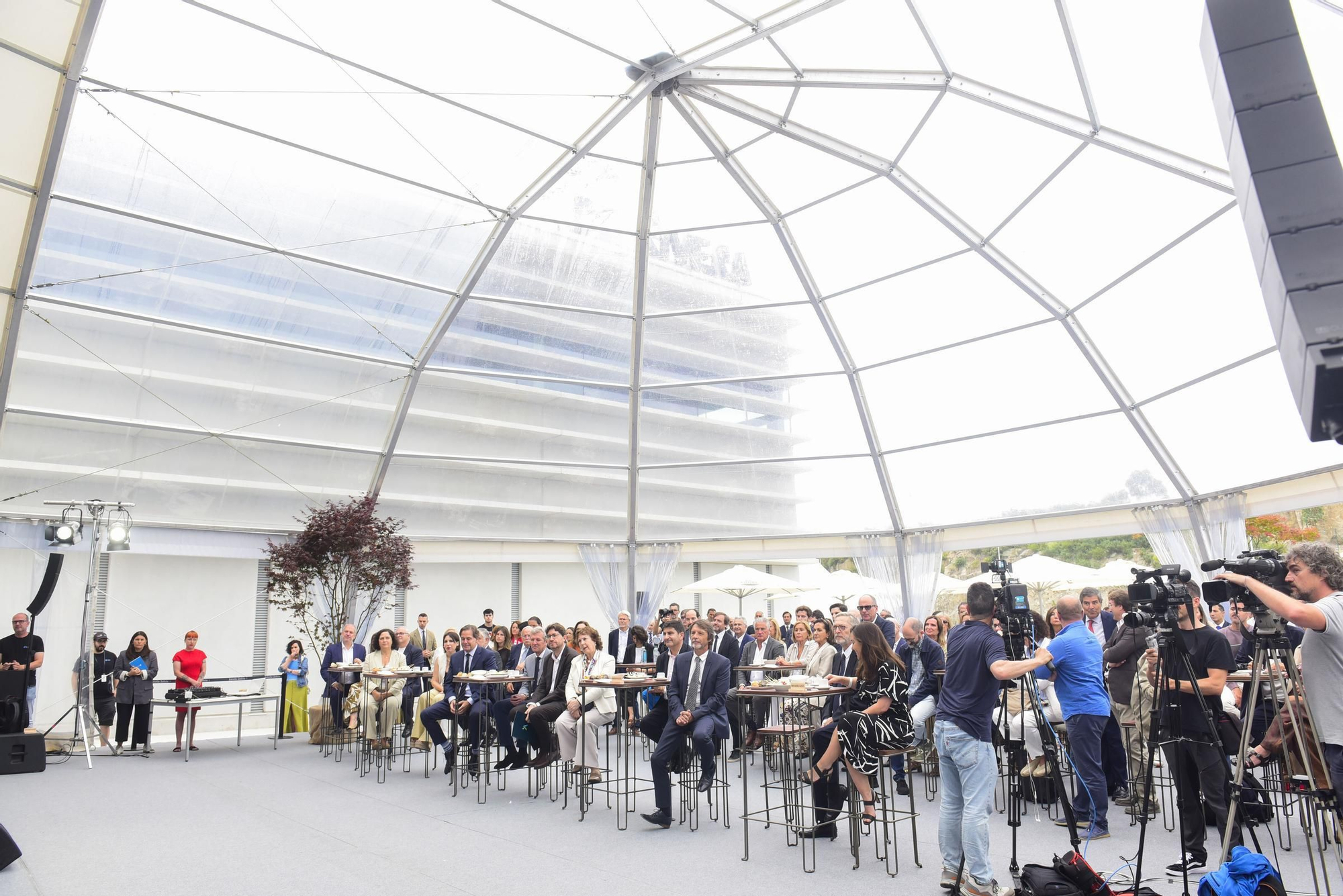 Estrella Galicia inaugura su nueva planta de producción en el polígono de Morás