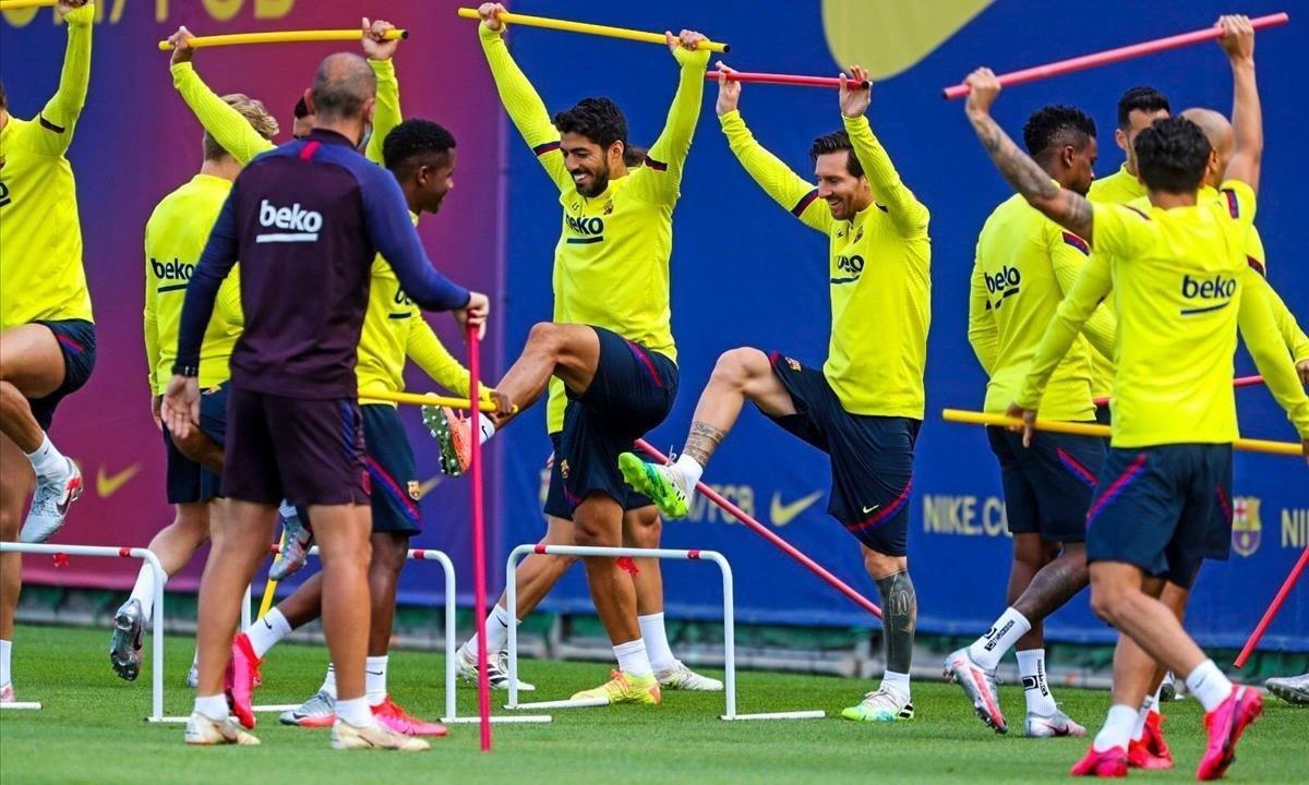 segea53691222 08 06 2020 messi y luis su rez en el entrenamiento del barce200608132230