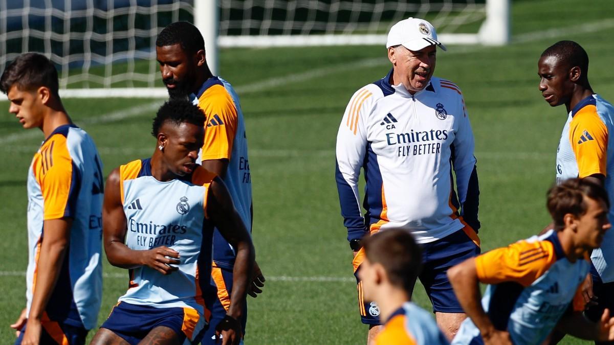 Carlo Ancelotti: "Vinicius no está en su mejor versión, pero sigue siendo muy importante para nosotros"