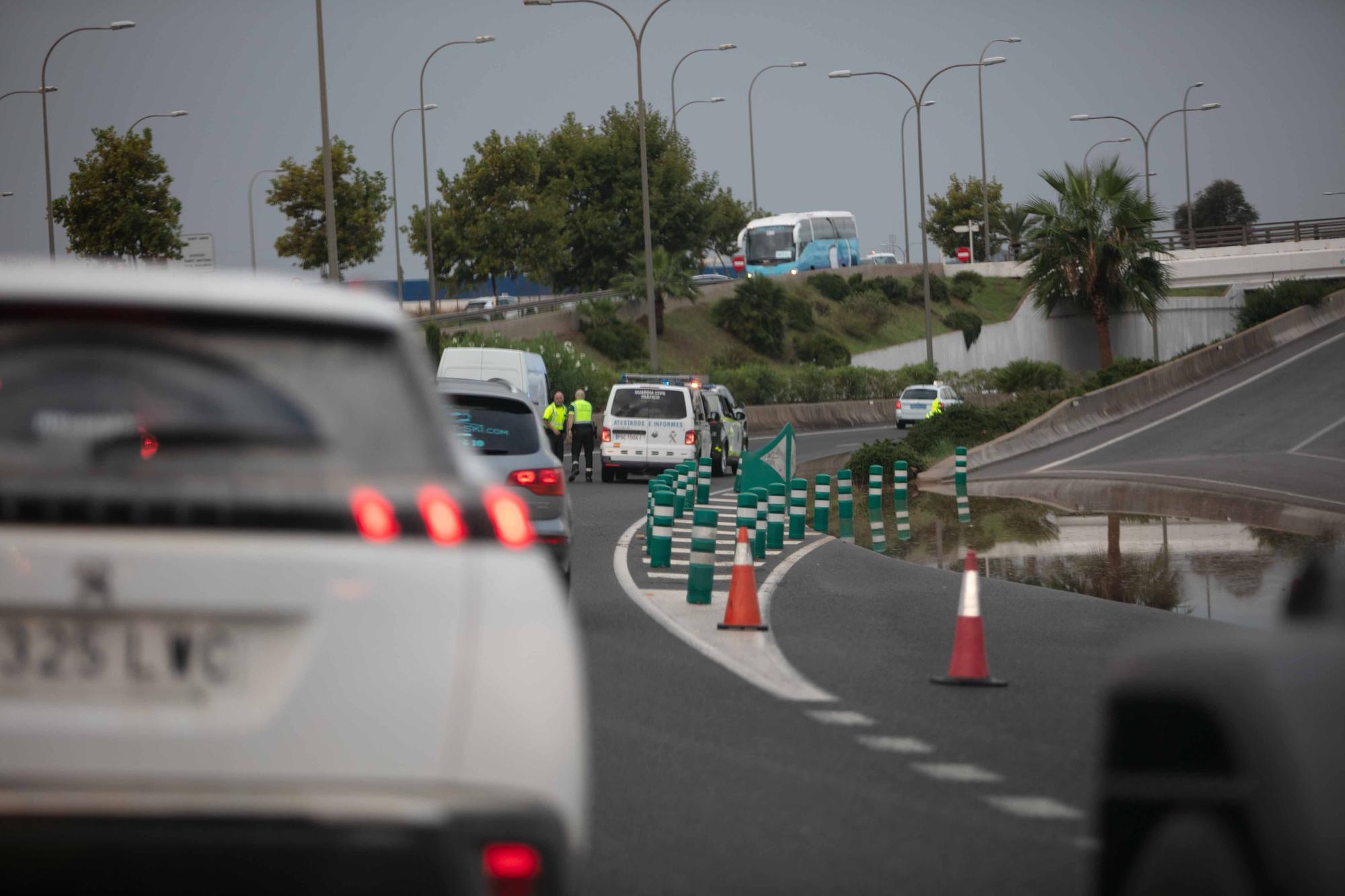 La lluvia de hoy colapsa el tráfico en Ibiza por varias carreteras cortadas