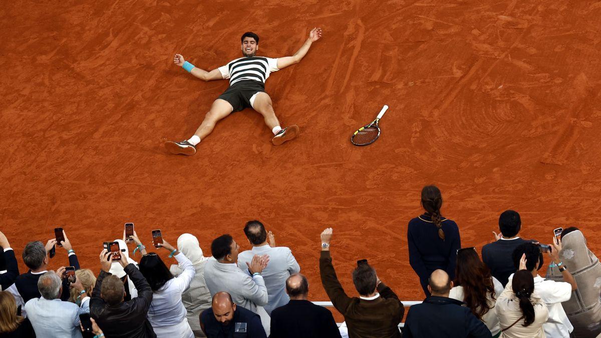 Alcaraz gana el Roland Garros ante Sinner, con una remontada sin precedentes