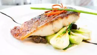 Este es el "enemigo número 1" del pescado según este chef con tres estrellas Michelin