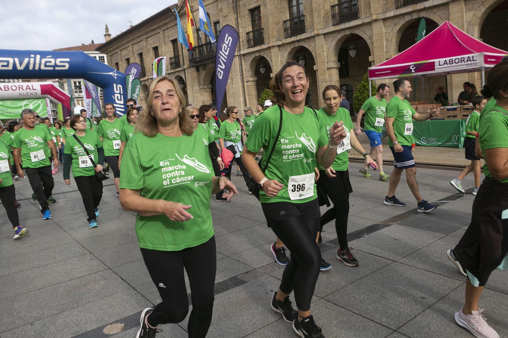 EN IMÁGENES: Asturias se echa a la calle para correr contra el cáncer