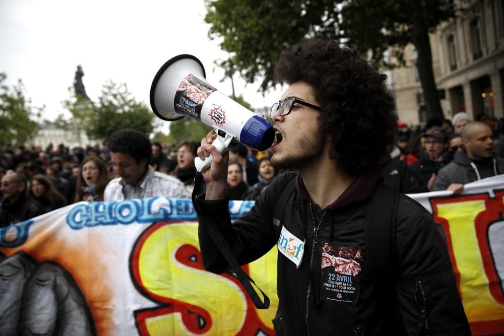 Protesta contra Macron en París