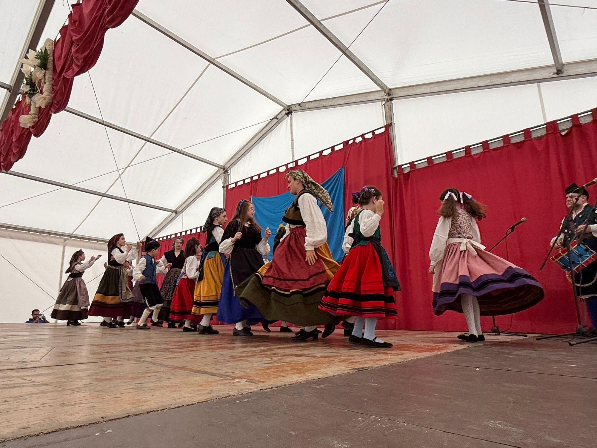 Así se bailó en Argüelles para celebrar los 47.º años de El Piñote