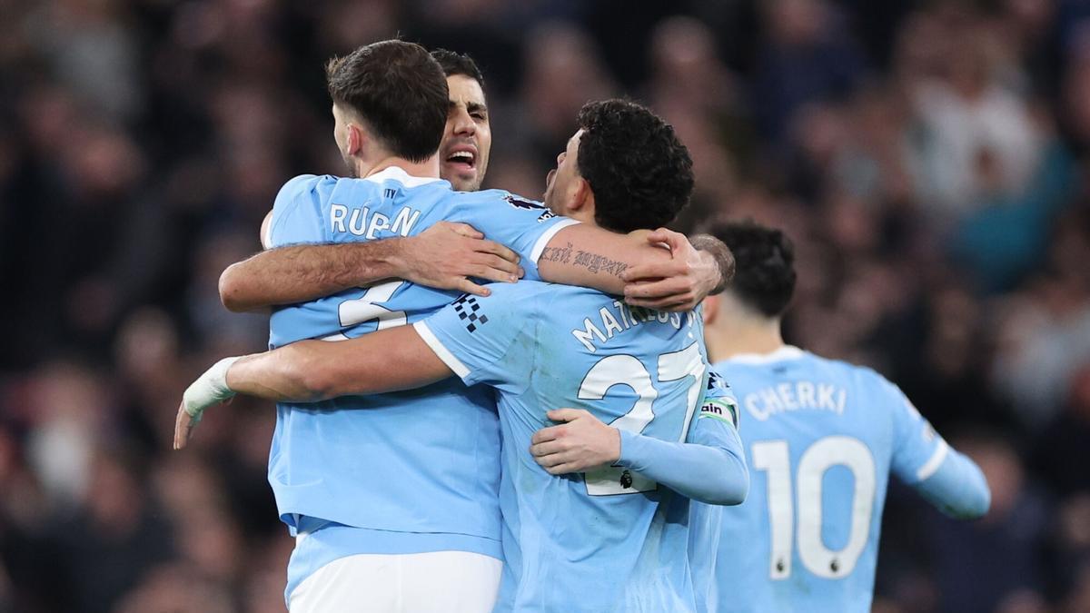 Guardiola, sobre la enseñanza de jugar con el Real Madrid: "Mientras más juegas con los mejores equipos de la historia de esta competición..."