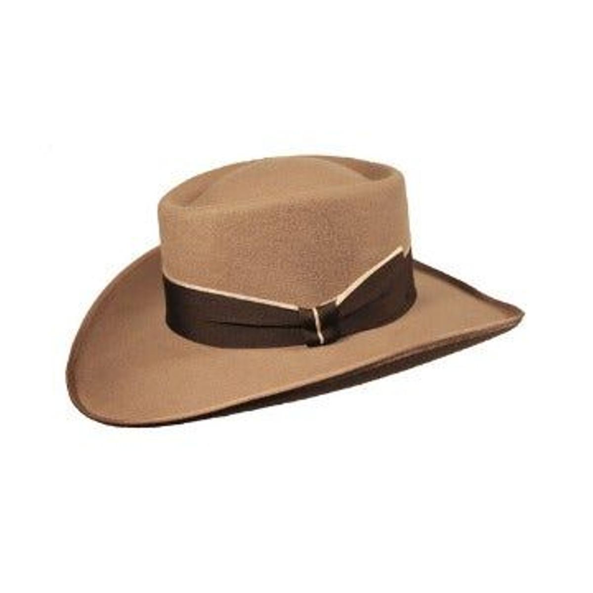 Sombrero fabricado en fieltro y lana merina con lazo, de Oliver Hats (70 euros)