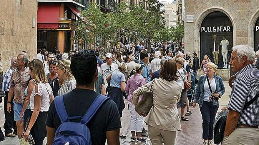 Los empresarios coinciden en apuntar una bajada de ingresos en mayo y junio.