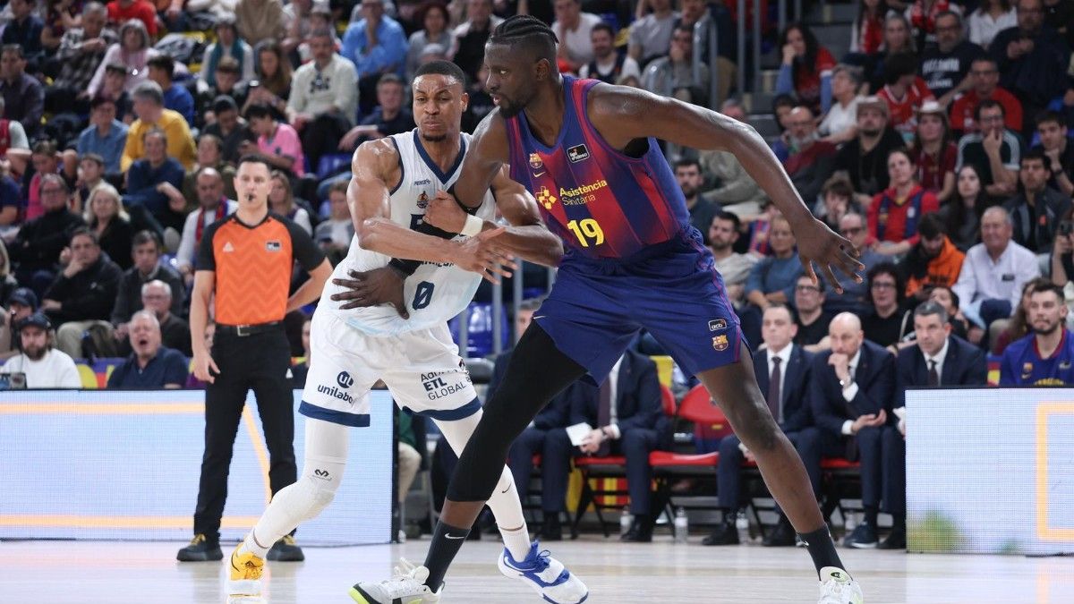 El Barça destroza al Baxi Manresa y recupera moral para la Copa