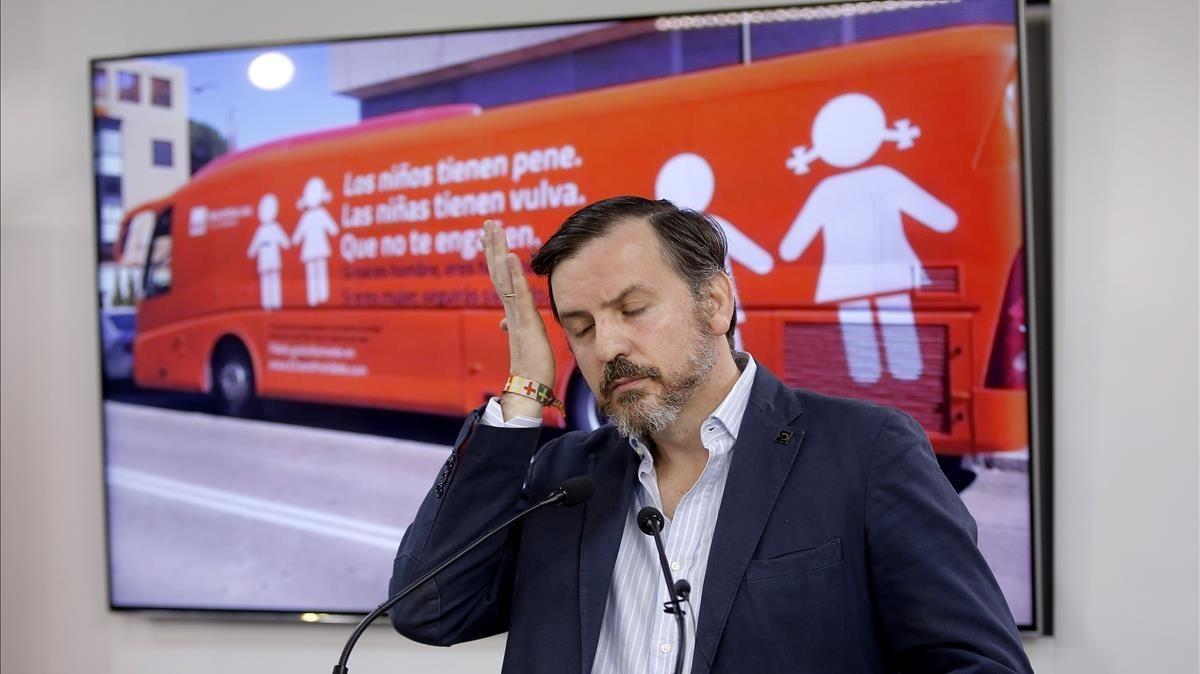 Ignacio Arsuaga, presidente de Hazte Oír, durante una rueda de prensa en marzo del 2017.