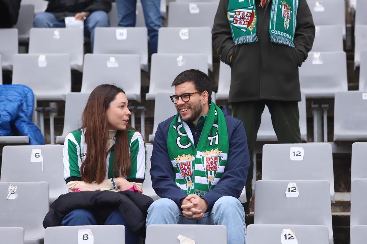 Córdoba CF-Melilla: las imágenes de la afición en El Arcángel