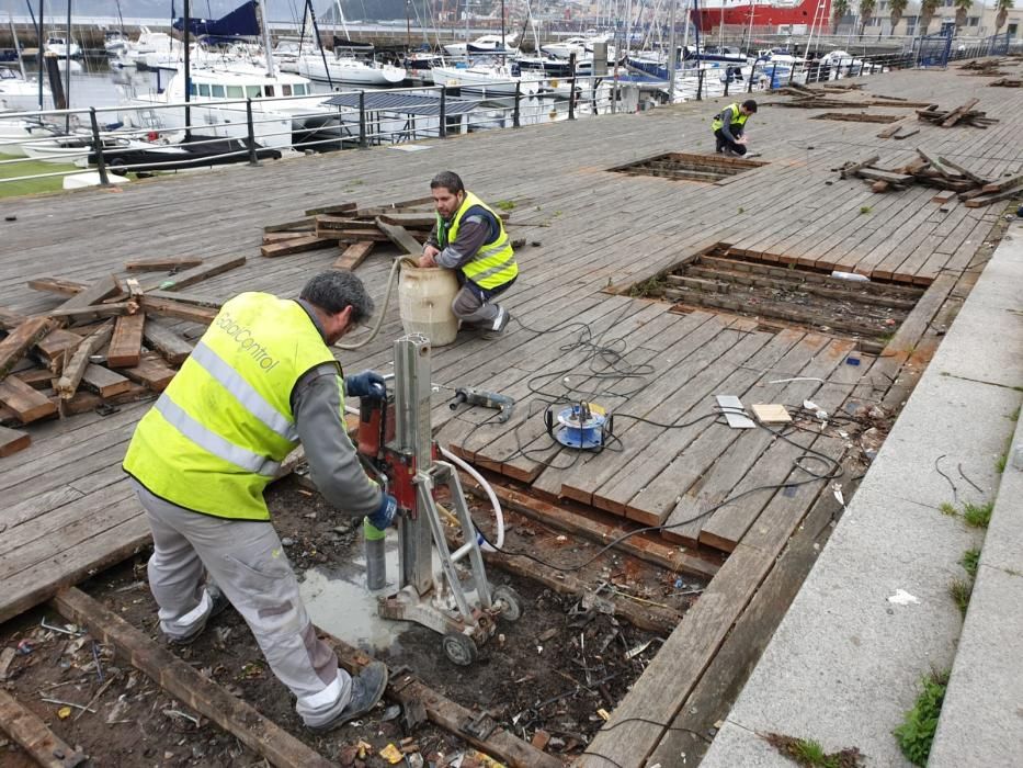 El Puerto inicia las catas en la zona en el paseo de As Avenidas