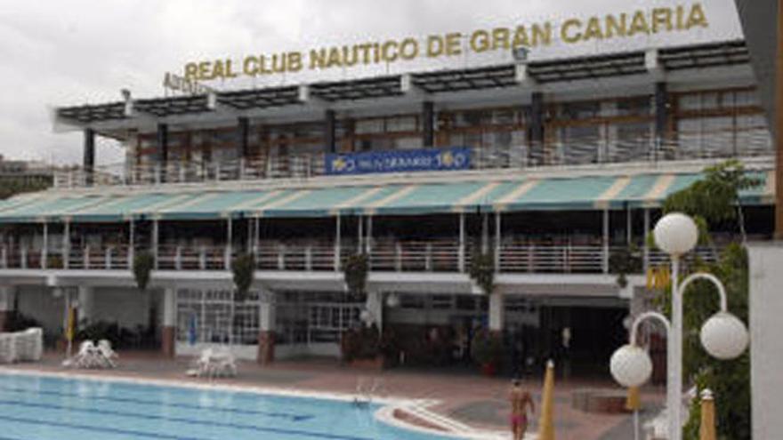 Del Castillo cubre cuatro puestos de la Junta del Náutico tras las dimisiones