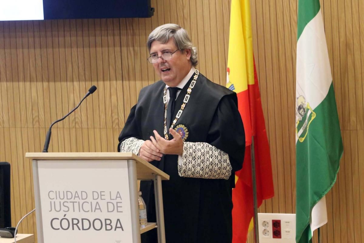 Cruz de Honor de la Orden de San Raimundo de Peñafort a Fernando Sobrón