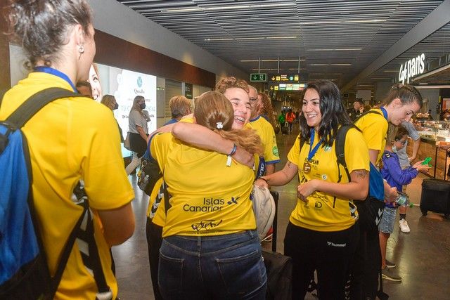 Llegada del Rocasa al Aeropuerto de Gran Canaria