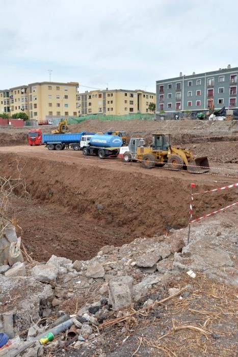 OBRAS CENTRO COMERCIAL Y DEPORTIVO EL MIRON