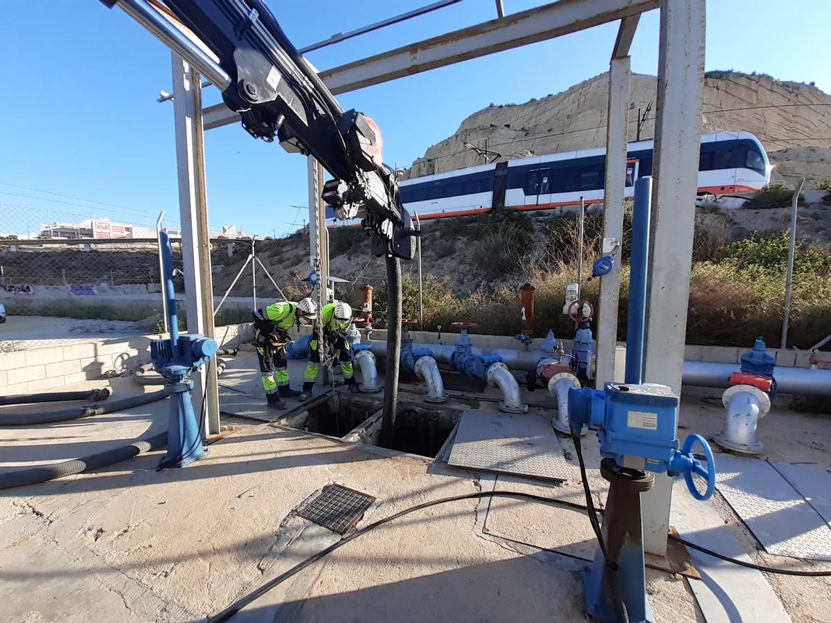 Alicante activa el dispositivo de limpieza de barrancos, imbornales y alcantarillado en prevención de posible gota fría