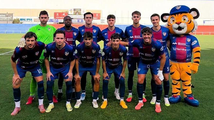 Alzira y Tavernes se miden en partido oficial 20 años después