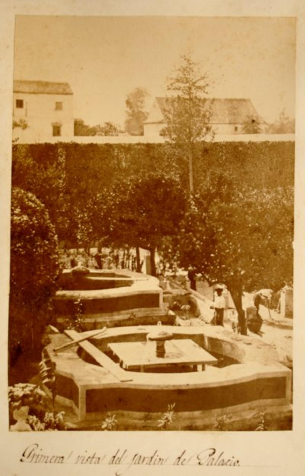 Vista del 'jardín del obispo' cuando formaba parte del Palacio Episcopal.