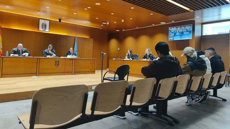 El clan de La Mora acepta penas de hasta cuatro años de prisión por traficar en las antiguas casas de San José