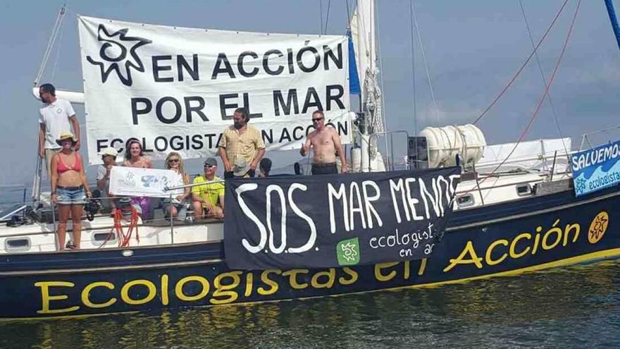 PP y PSOE siguen &#039;encharcados&#039; por el Mar Menor