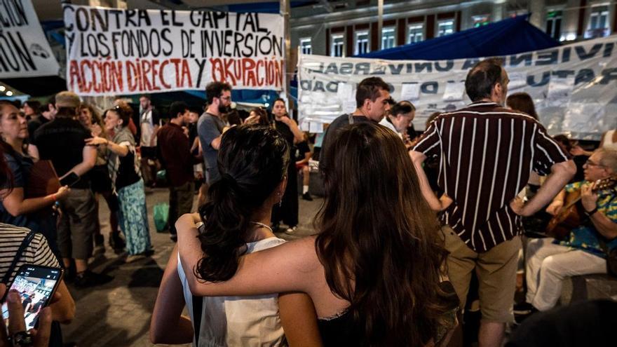Asturias reclama al Gobierno central un decreto de vivienda "ambicioso" y avala gravar los pisos turísticos