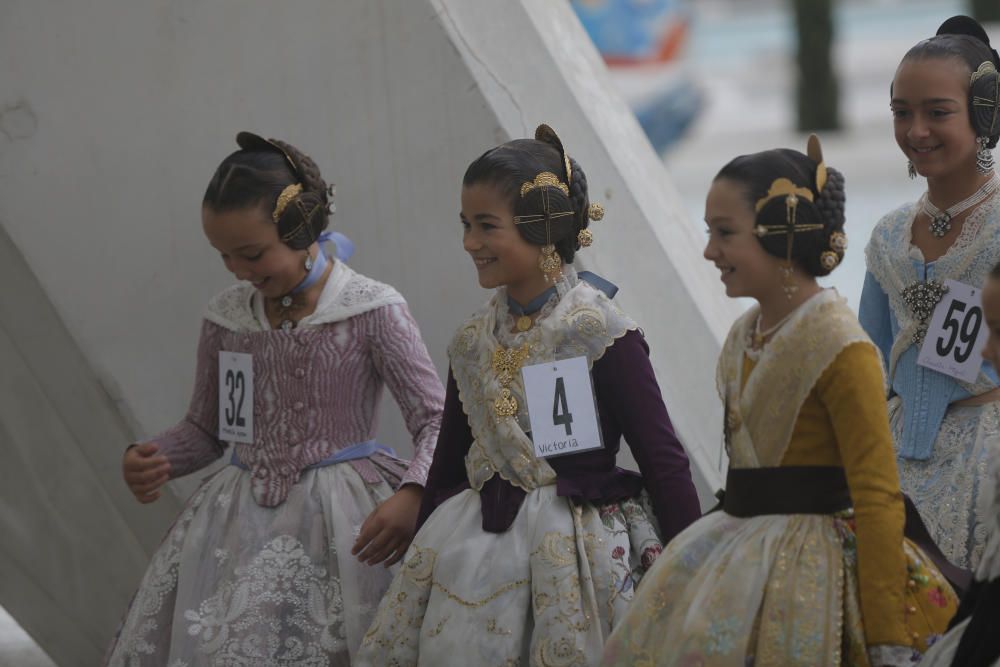 Las candidatas a Fallera Mayor Infantil visitan el Museo Príncipe Felipe