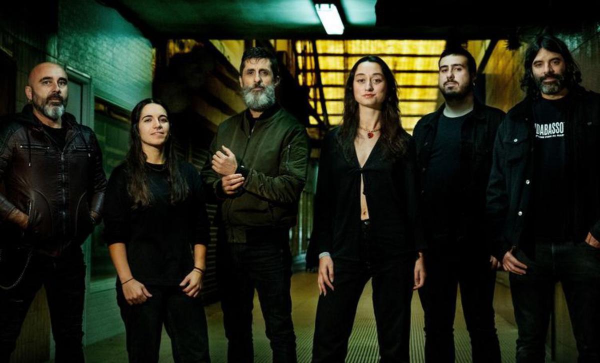 Formación actual de Loita Amada.