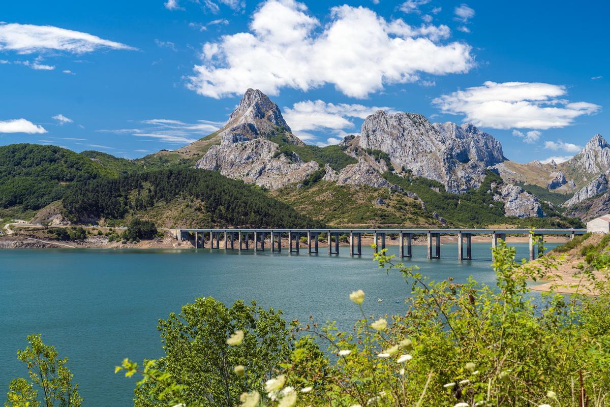 El embalse de Riaño se creó a mediados de los años 80