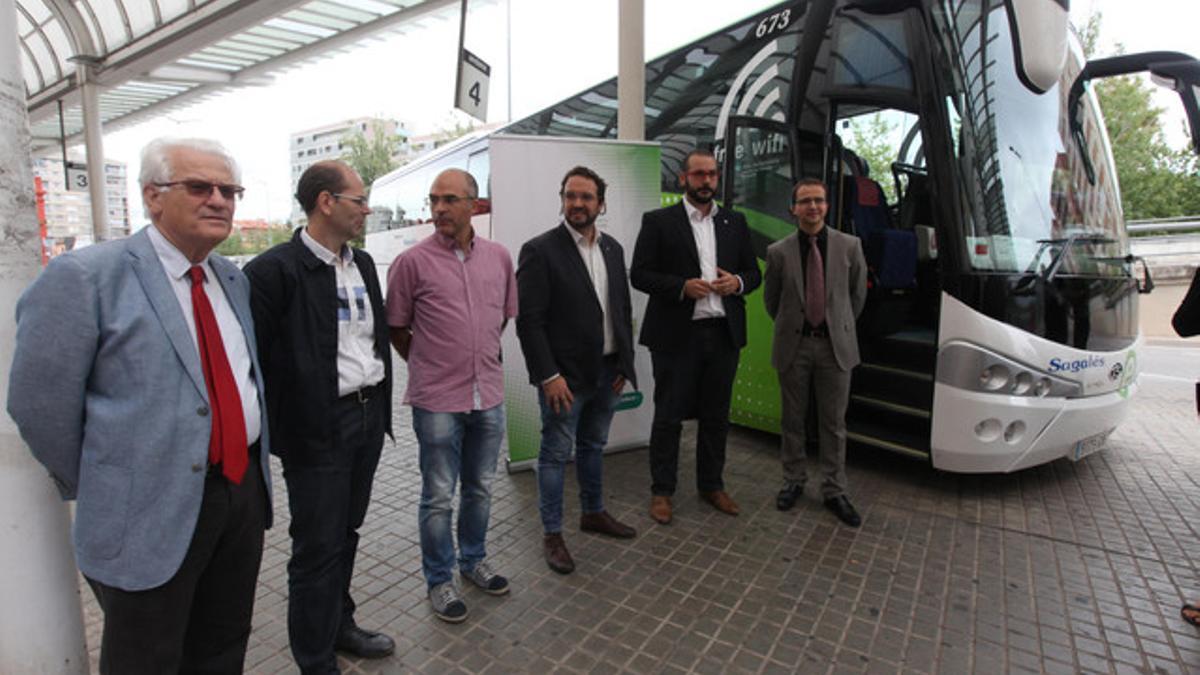 Inauguran una nueva línea de autobuses que doblan la frecuencia entre Sabadell, Granollers y Mataró