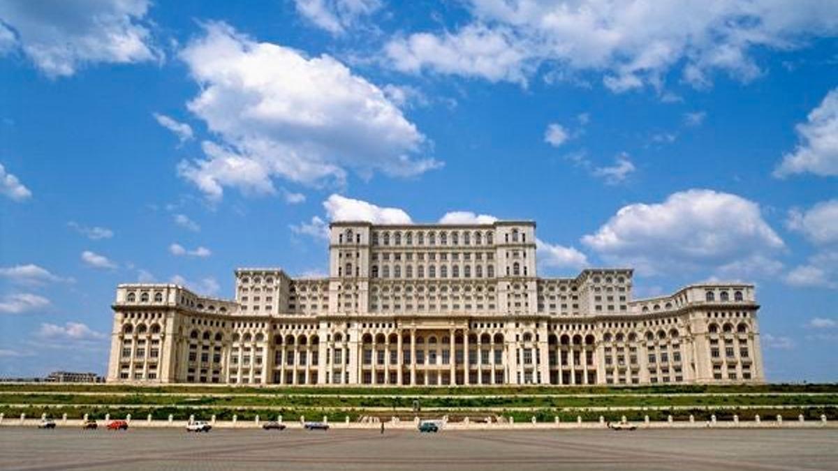 El Palacio del Parlamento o también llamada Casa del Pueblo