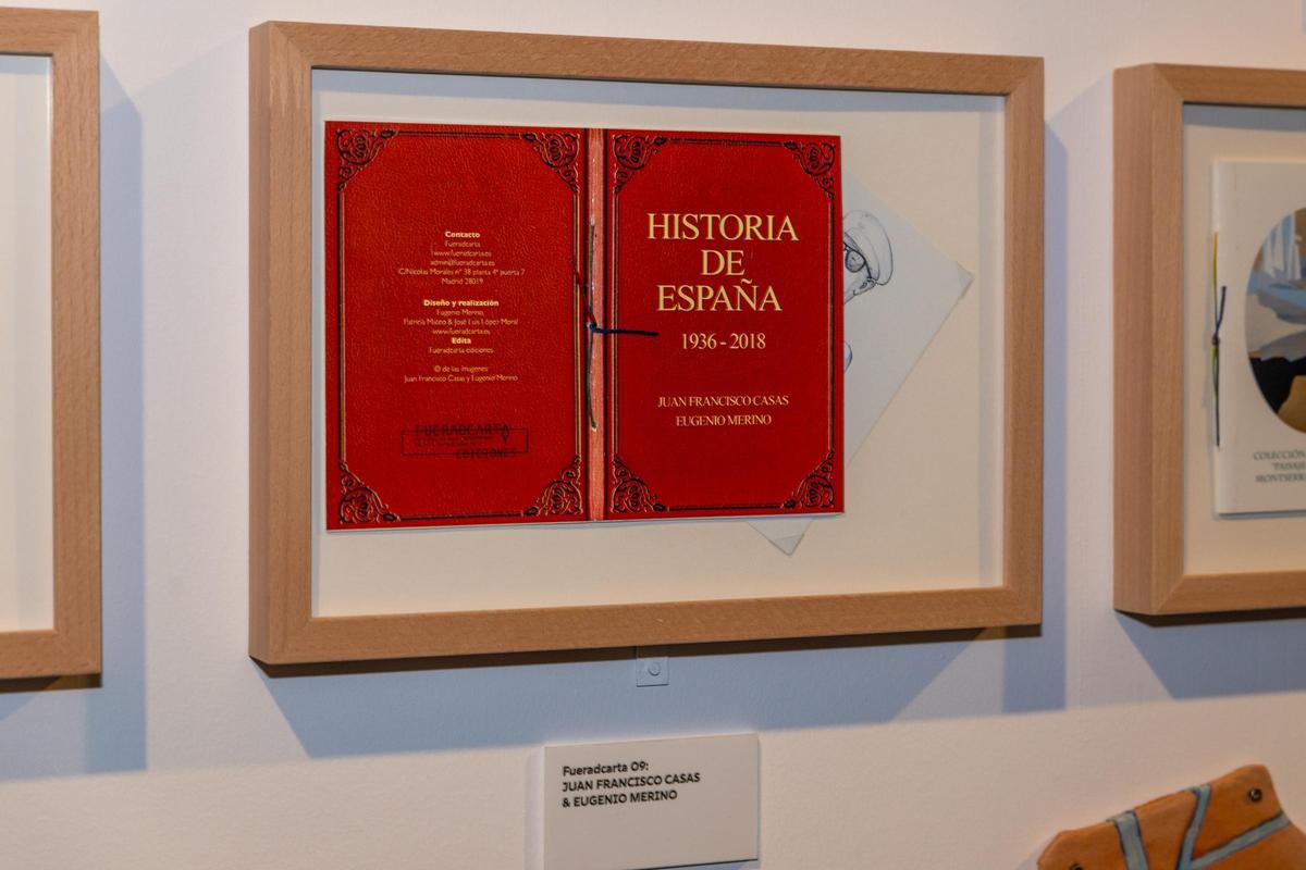 El libro de Juan Francisco Casas y Eugenio Merino cuenta con la única obra no visible de la colección.