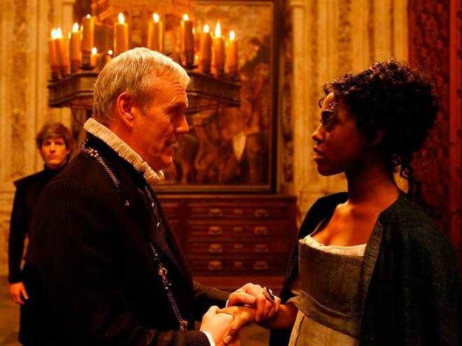 Escena de Still Star-Crossed, la serie del universo Shakespeare de Shonda Rhimes