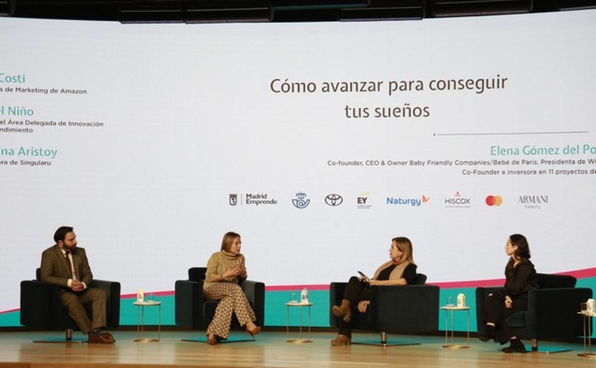 Ángel Niño, Titular del Área Delegada de Innovación y Emprendimiento; Ana Costi, Directora de Márketing de Amazon; Elena Gómez del Pozuelo y Cristina Aristoy, Fundadora de Singularu. | -