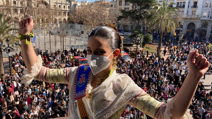 Fallas 2022. Palco del día 1. La ciudad, a sus pies