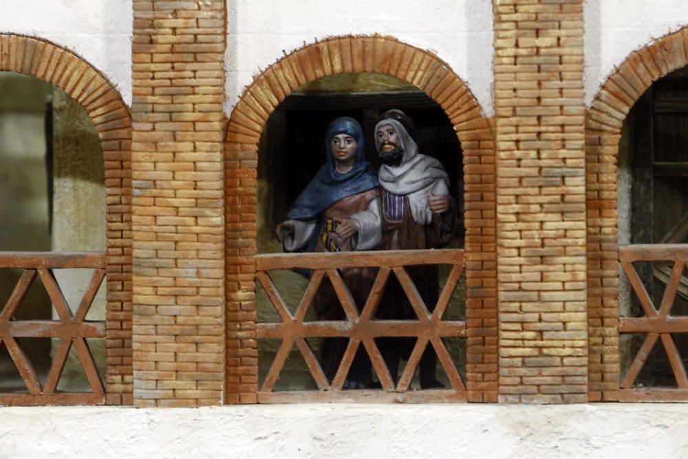 El belén instalado en el Salón de Cristal del ayuntamiento del 'cap i casal'.