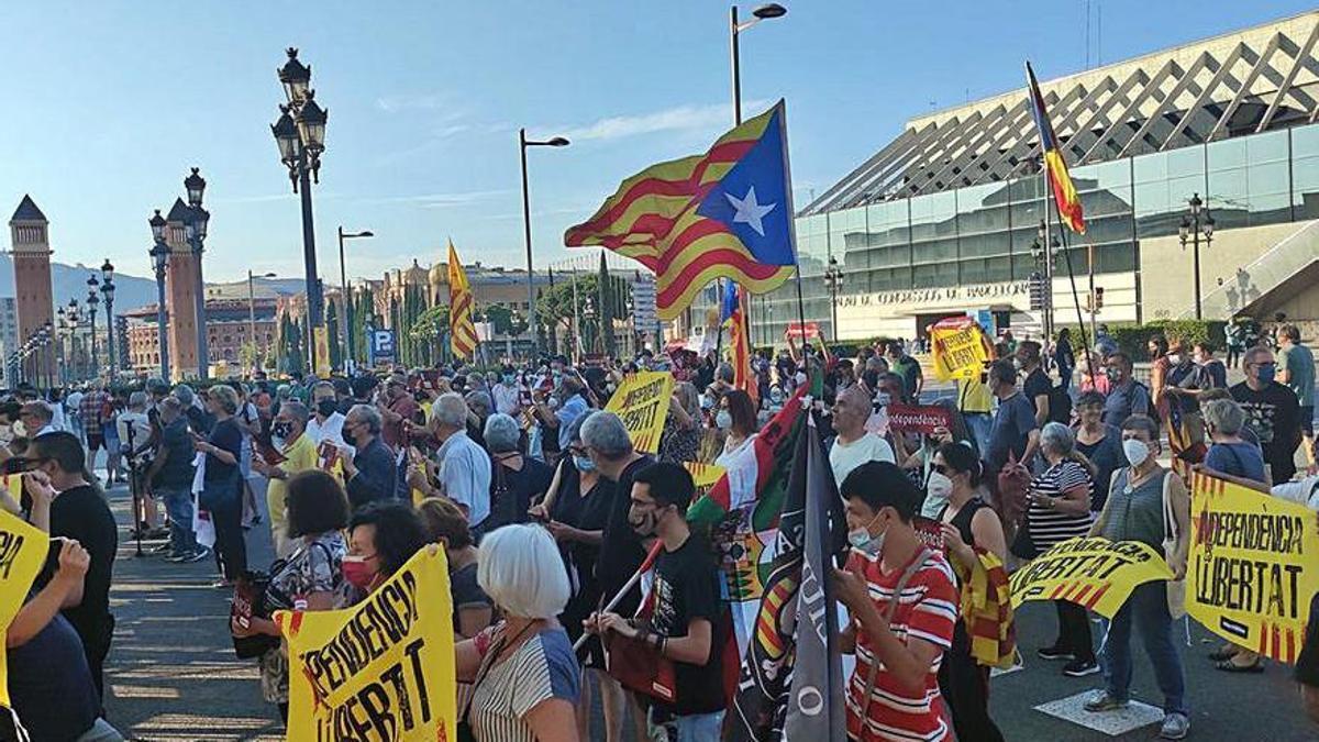 Protesta contra la presència del monarca a Barcelona.