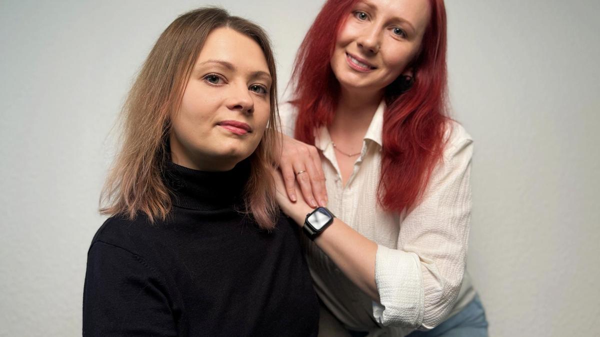 Elena Malisova y Katerina Silvanova, las autoras, viven exiliadas desde hace años.