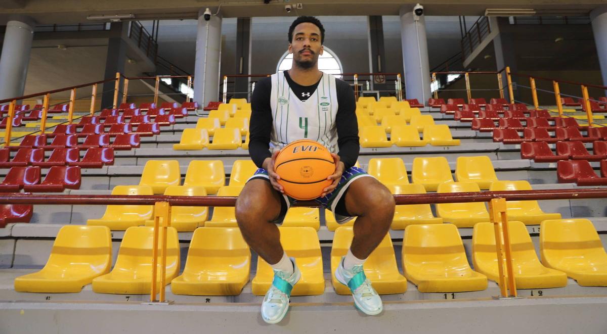 El alero estadounidense Ja’ Monta Black, en Vista Alegre.